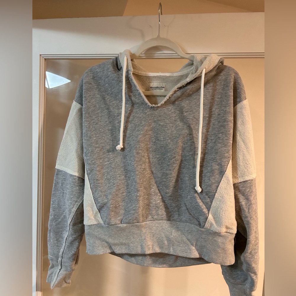 Abercrombie Sweatshirt/Size M